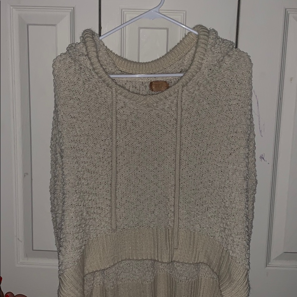 Pom Sweater!